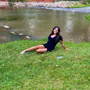 Meet your Posher, Joana